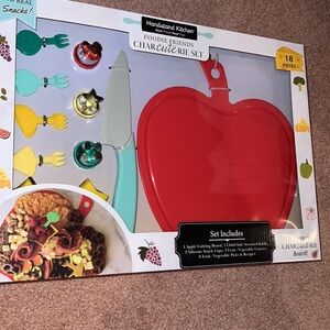 NWT 18pc Foodie Friends CharCUTErie Set